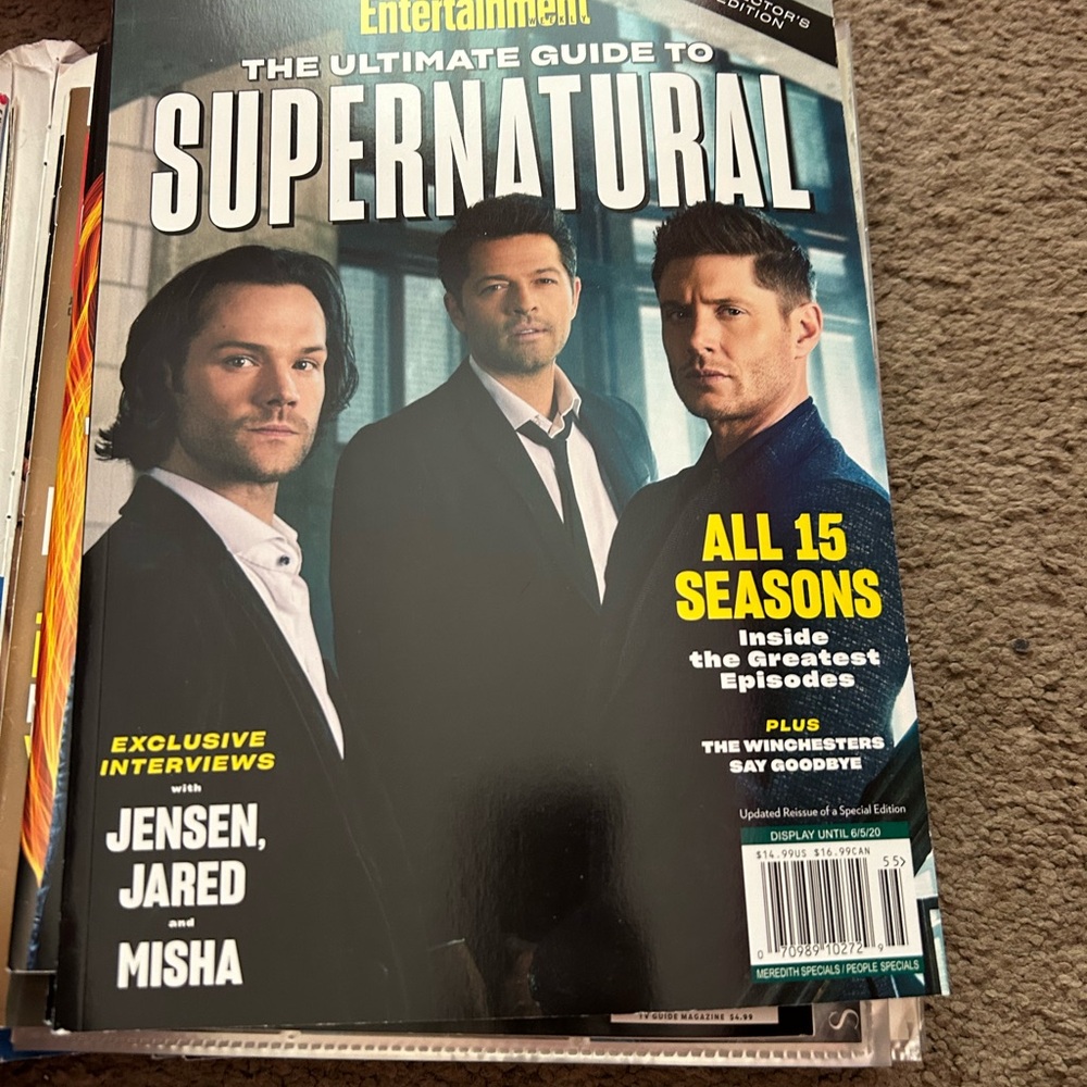 Lot of Supernatural magazines and clippings